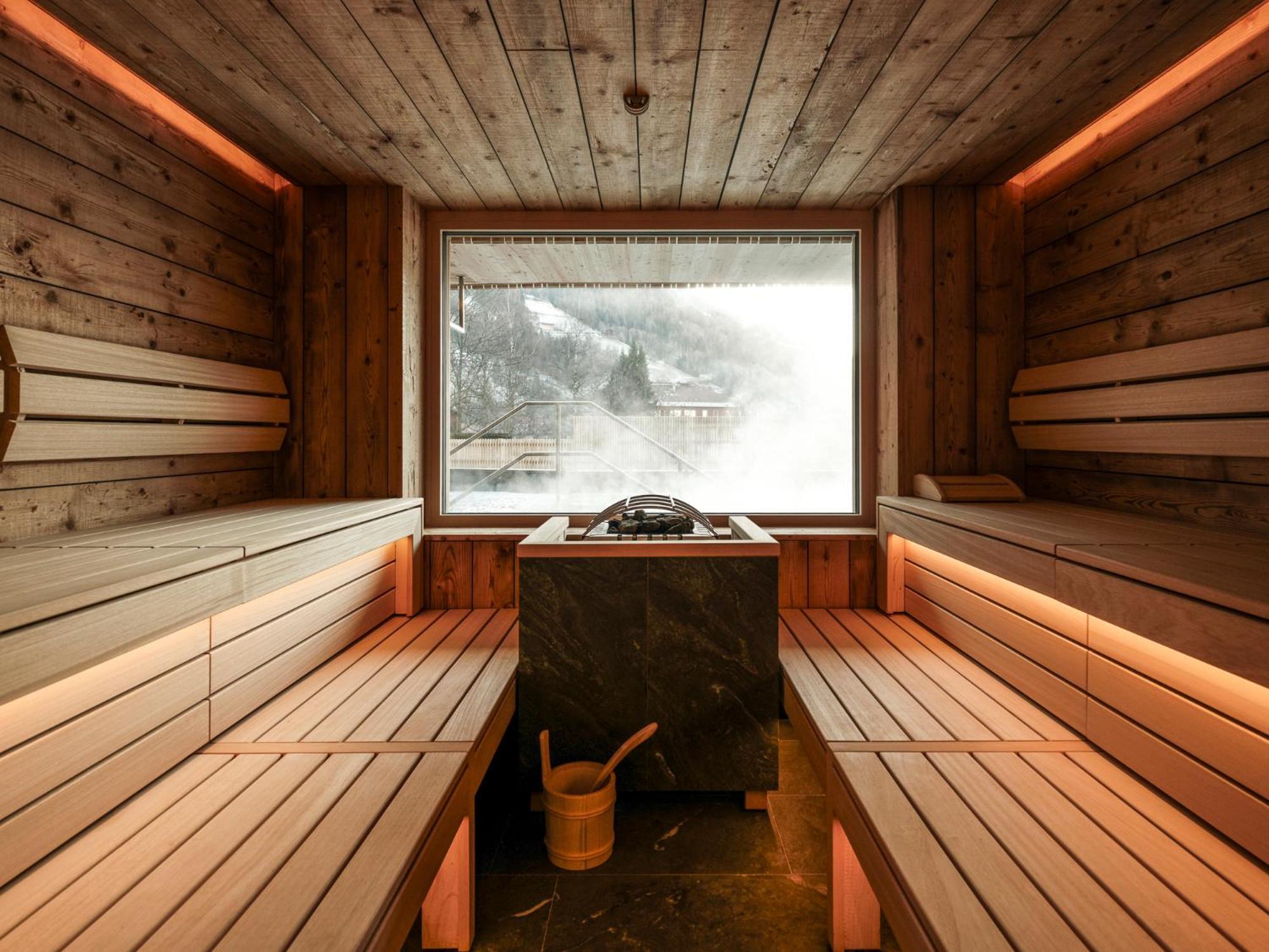 Spa & Naturhotel Outside Matrei in Osttirol Exterior foto
